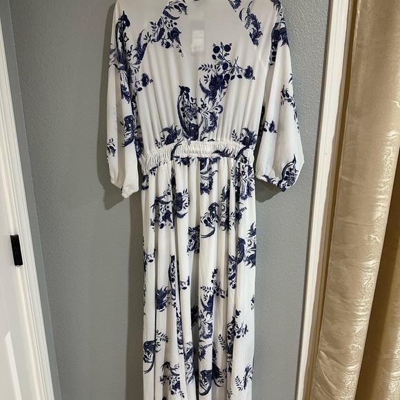 City Chic shinyuko  floral maxy dress new size 14 - Picture 4 of 5